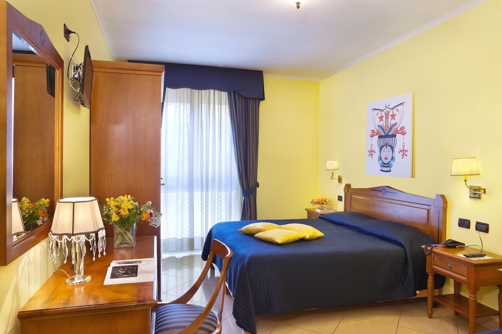 Ulisse Deluxe Hostel Sorrento Exterior foto