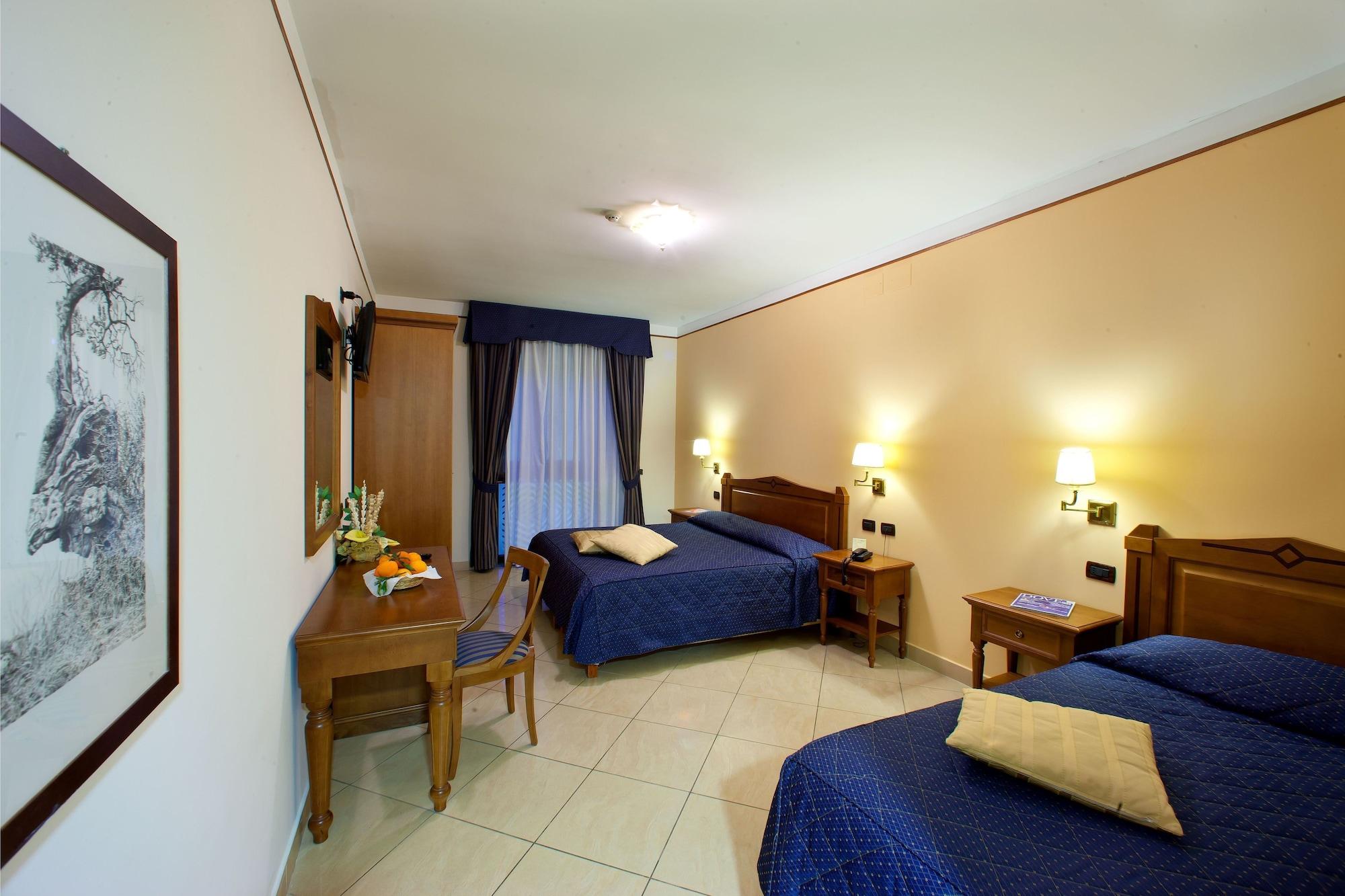 Ulisse Deluxe Hostel Sorrento Exterior foto